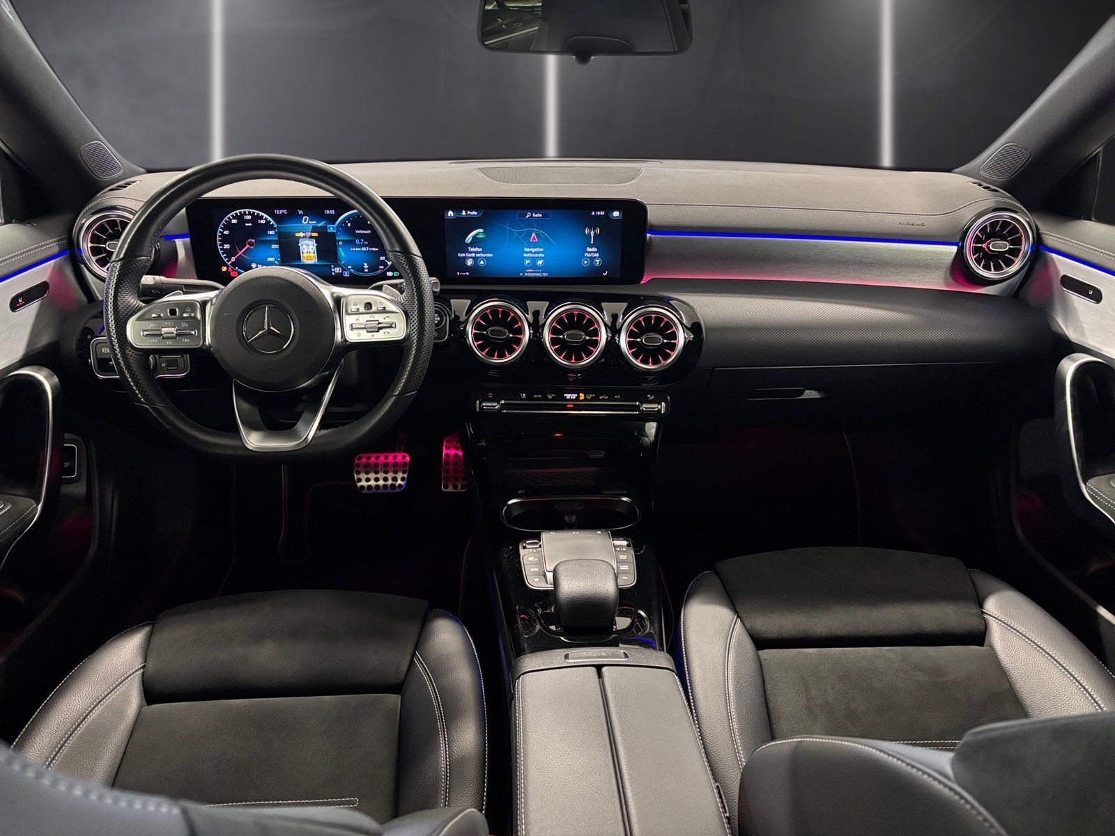 Fahrzeugabbildung Mercedes-Benz CLA 180 AMG*Edition 2020*MBUX*MULTIBEAM*Kamera