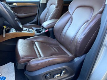 Audi Q5 2.0 TDI  Quattro Automatik+Leder+AHK, Bild 21
