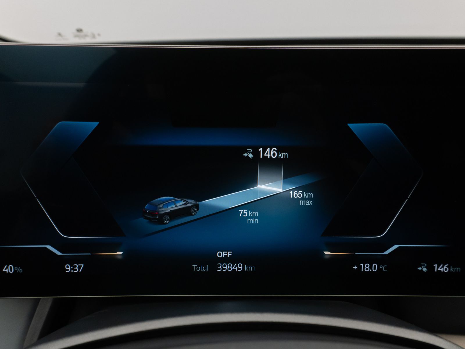 Fahrzeugabbildung BMW iX xD40 Panorama 360°DAB H/K Laser ACC AHK Sport