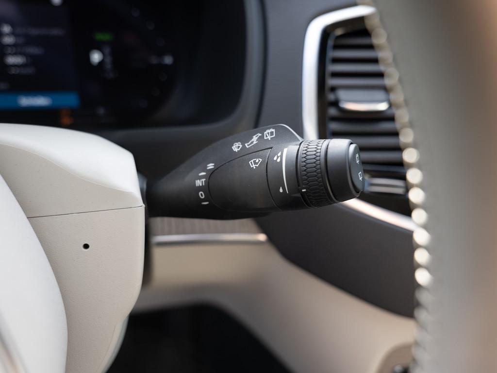 Volvo XC90 Recharge T8 AWD AHK ACC FACEL. STANDHZ LED