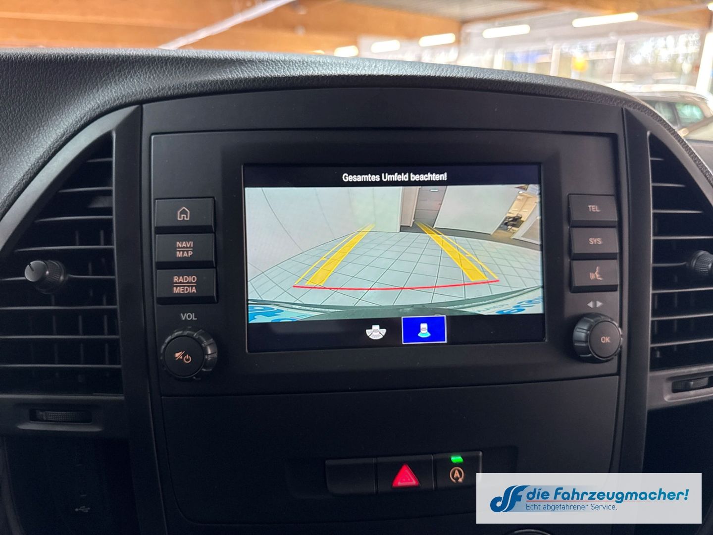 Fahrzeugabbildung Mercedes-Benz Vito Kasten 114 CDI FWD kompakt LED Blendfreies