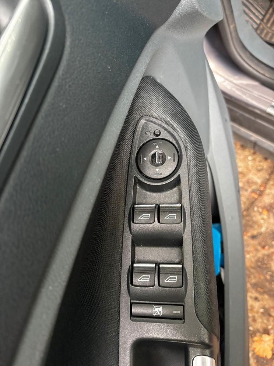 Ford C-MAX 2014 — photo 7