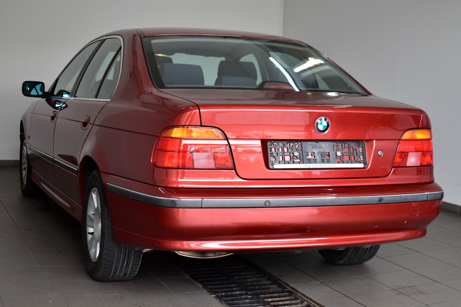 Fahrzeugabbildung BMW 523 iA,E39 Facelift,Klimaaut.,PDC,1A Zustand