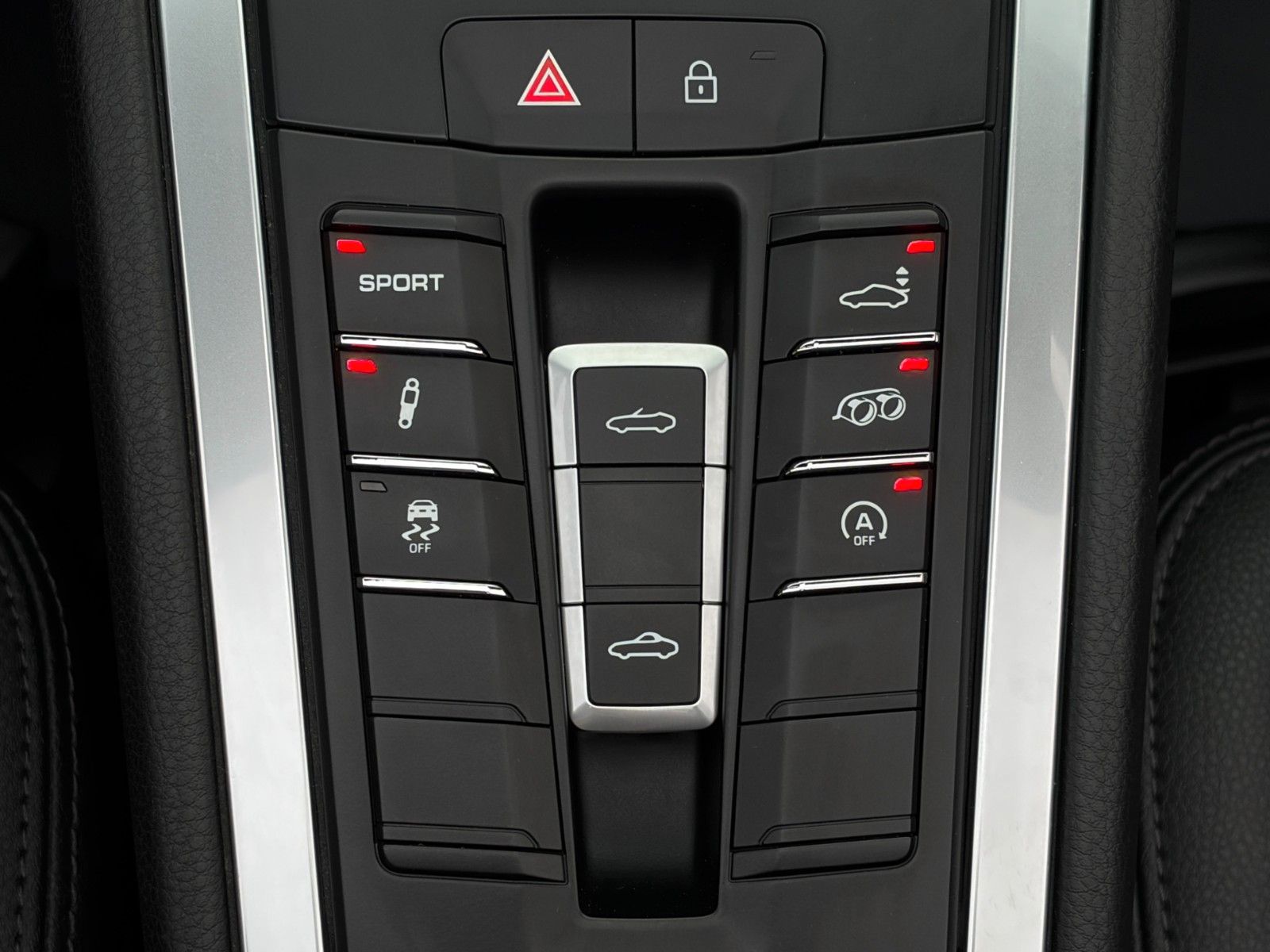 Fahrzeugabbildung Porsche 718 Boxster Sport PASM NAV CarPlay LHZ SHZ 20"