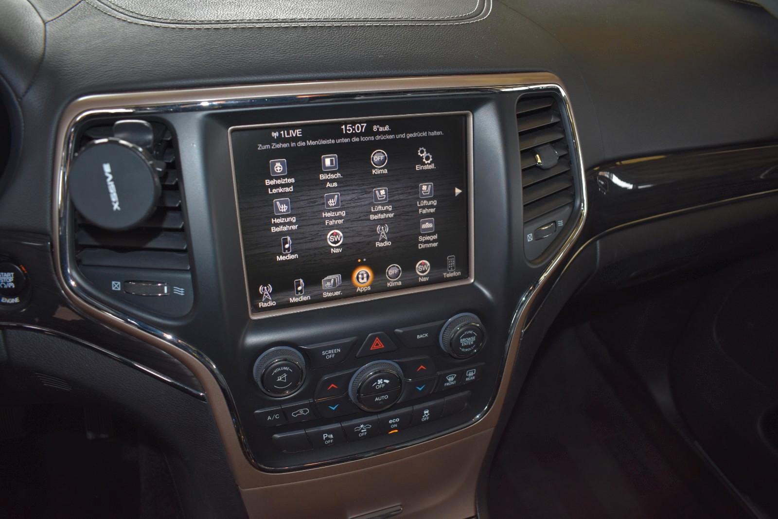 Jeep Grand Cherokee 3.0 CRD Overland | 250 ch | BVA | Toit panoramique | Sièges ventilés | Suspension pneumatique | Attelage | Cuir