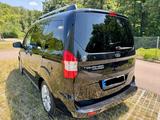 Ford Tourneo Courier 1.0 EcoBoost 74kW Titanium T... - schwarze Ford Tourneo Courier