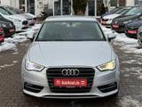 Audi A3 1.8 TFSI Sportback S-Line*AUTOMATIK*8-FACH*BT - Audi A3 Gebrauchtwagen in Augsburg