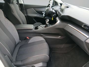 Peugeot 5008 - 9