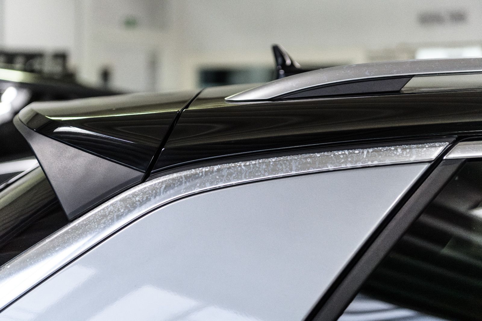 Fahrzeugabbildung Volkswagen T-Roc R-Line 1.5 TSI DSG LED+AHK+NAVI+ACC+KAMERA