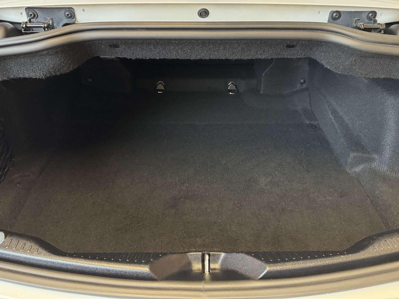 Fahrzeugabbildung Mercedes-Benz Cabriolet C300 Night Edition AMG/360°/Navi/AC...