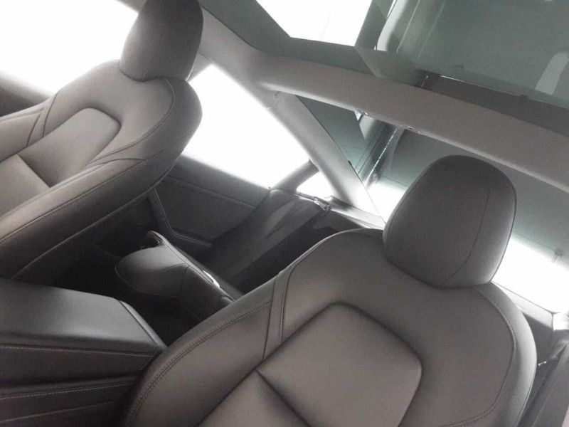 Tesla Model 3 Basis RWD Autopilot Glasdach Range Plus foto 4