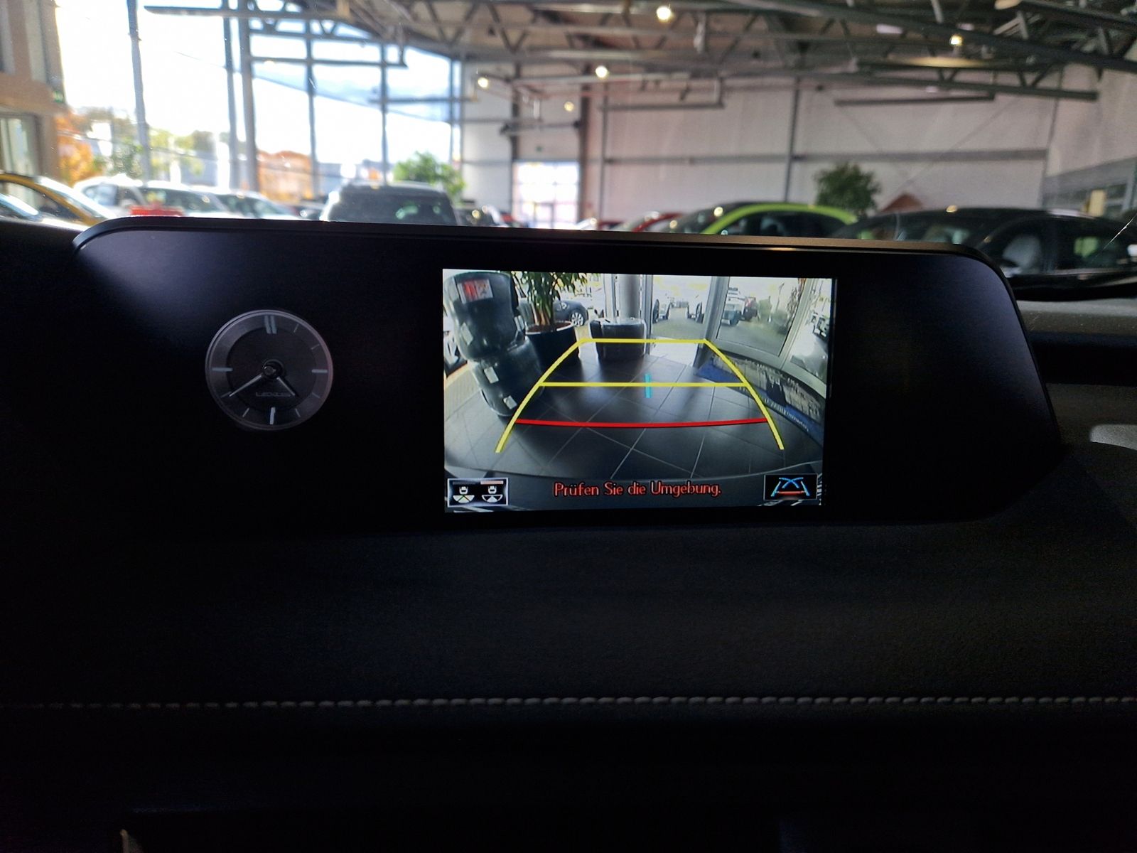 Fahrzeugabbildung Lexus UX 250 h Style LED ALU