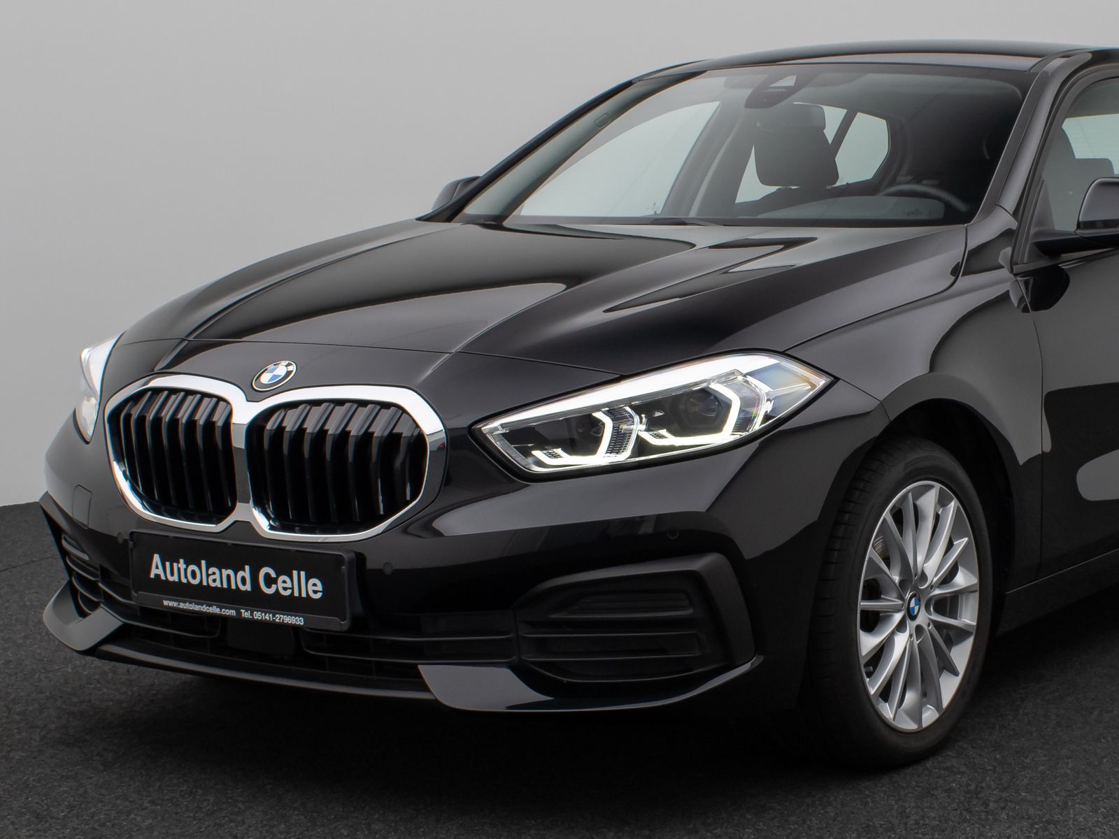 Fahrzeugabbildung BMW 118i PDC DAB CockPitPro AHKFernlichtassistent