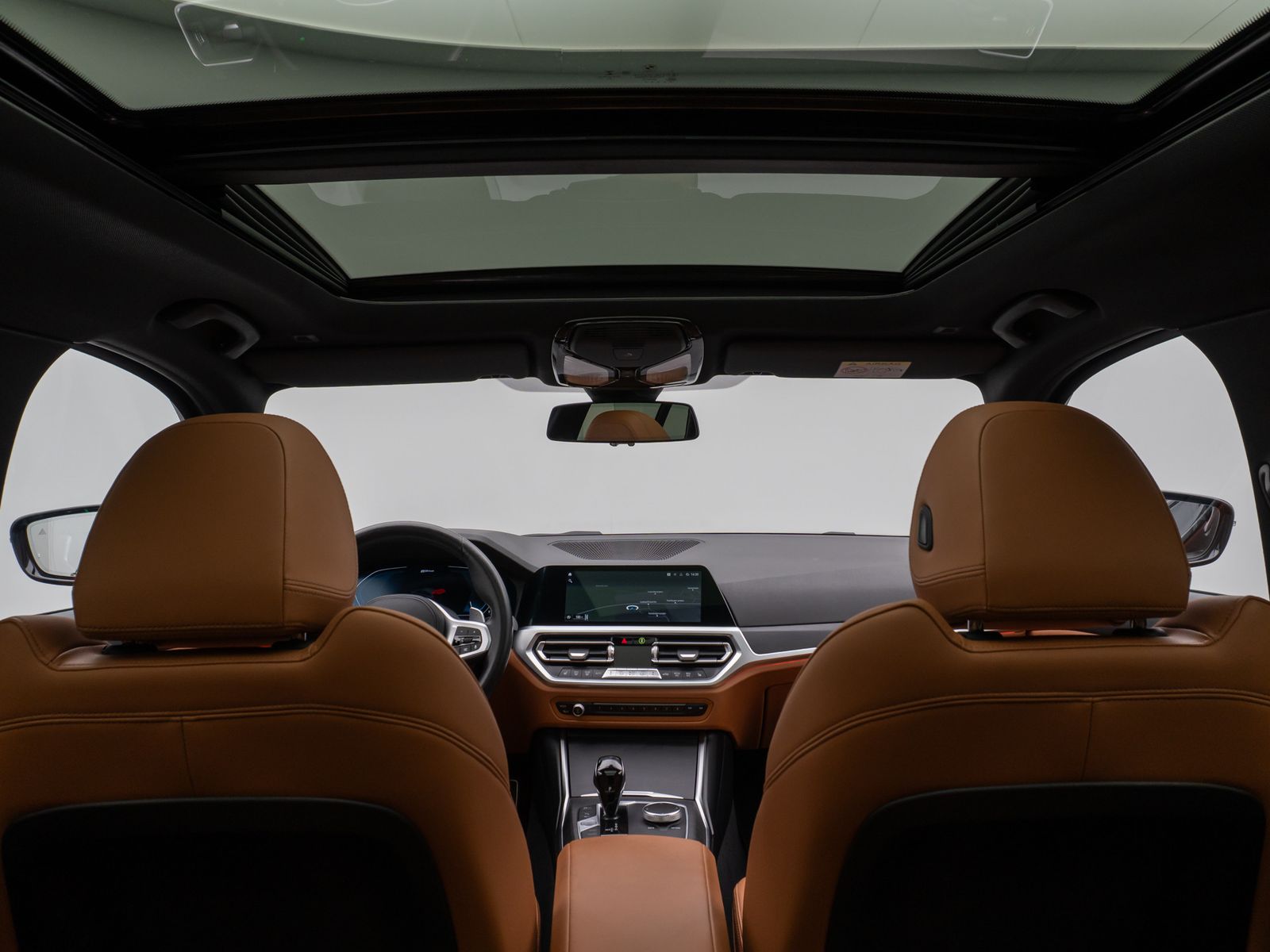 Fahrzeugabbildung BMW 330e xD M Sport Panorama Laser Kamera HUD HiFi