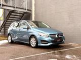 Mercedes-Benz B 200 CDI /PDC/SHZ/LICHT SICHT/PARKPAKET - Mercedes-Benz B 200 Gebrauchtwagen in Stuttgart