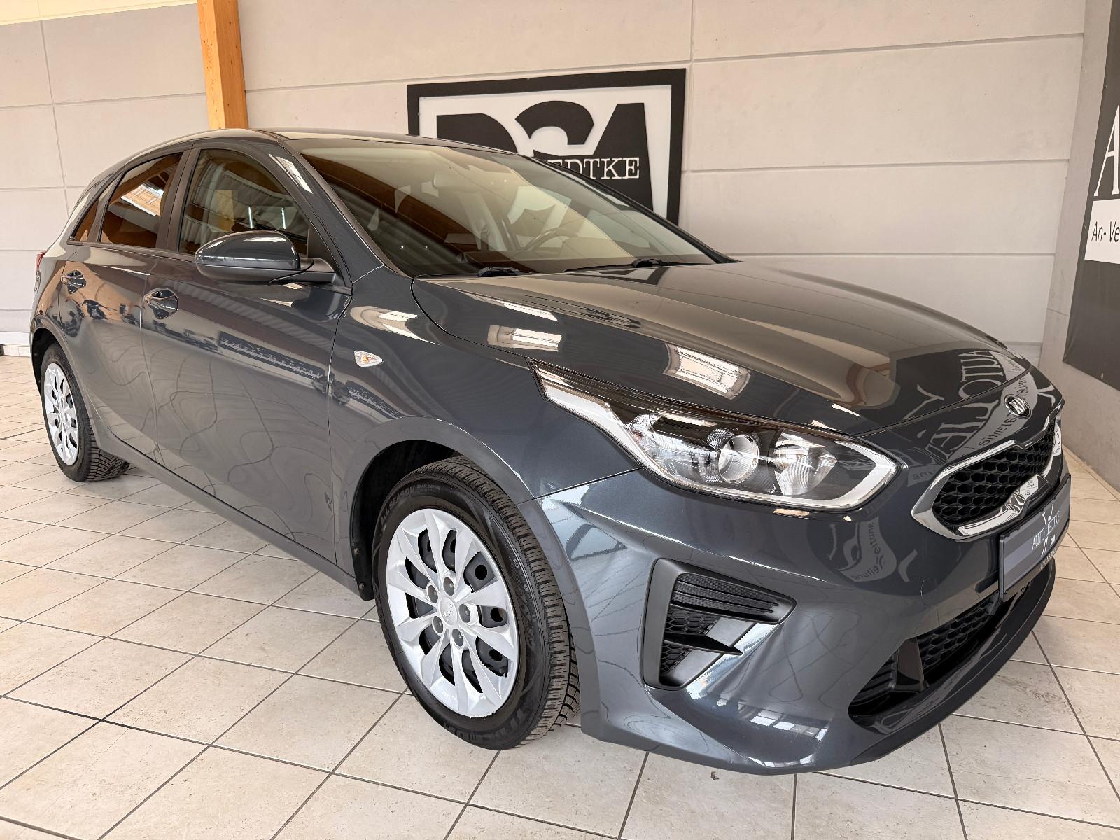 Kia Ceed 1.0 T-GDI 100 Attract/CarPlay/Android/Sitzh