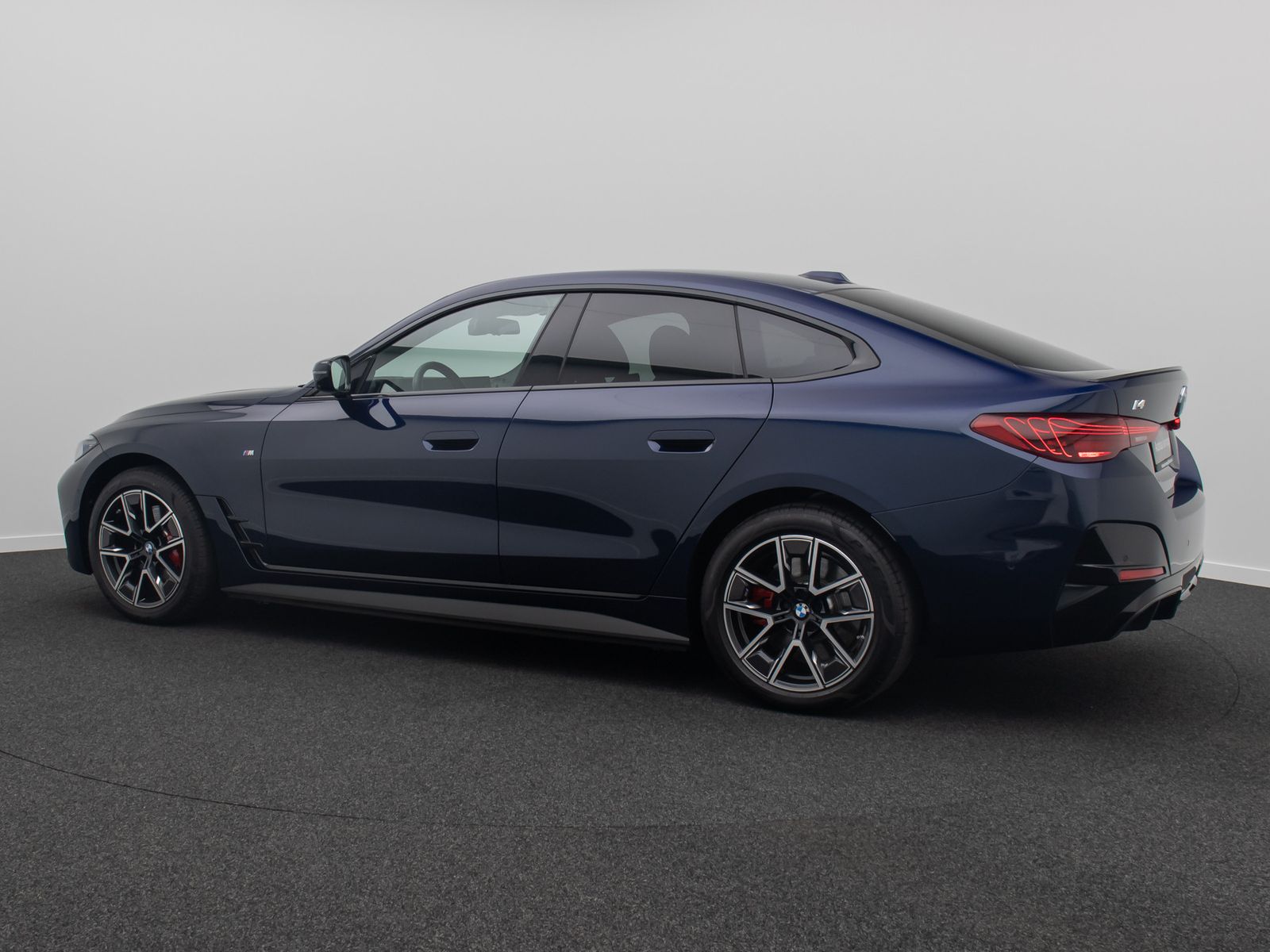 Fahrzeugabbildung BMW i4 eD40 Gran Coupe M Sport Pro 360°DAB Alarm HUD