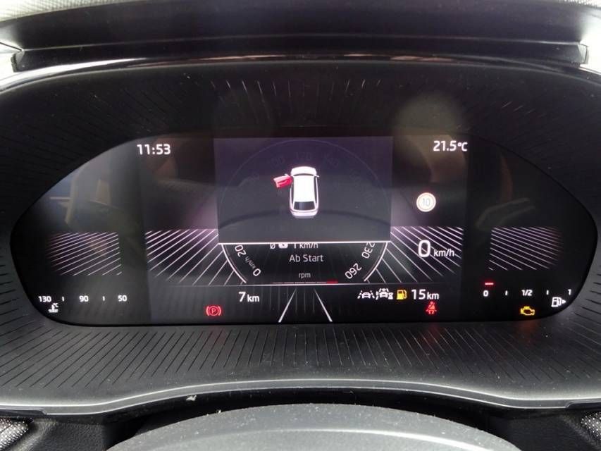 Fahrzeugabbildung SKODA Fabia 1.0 MPI Selection Klima Tempomat