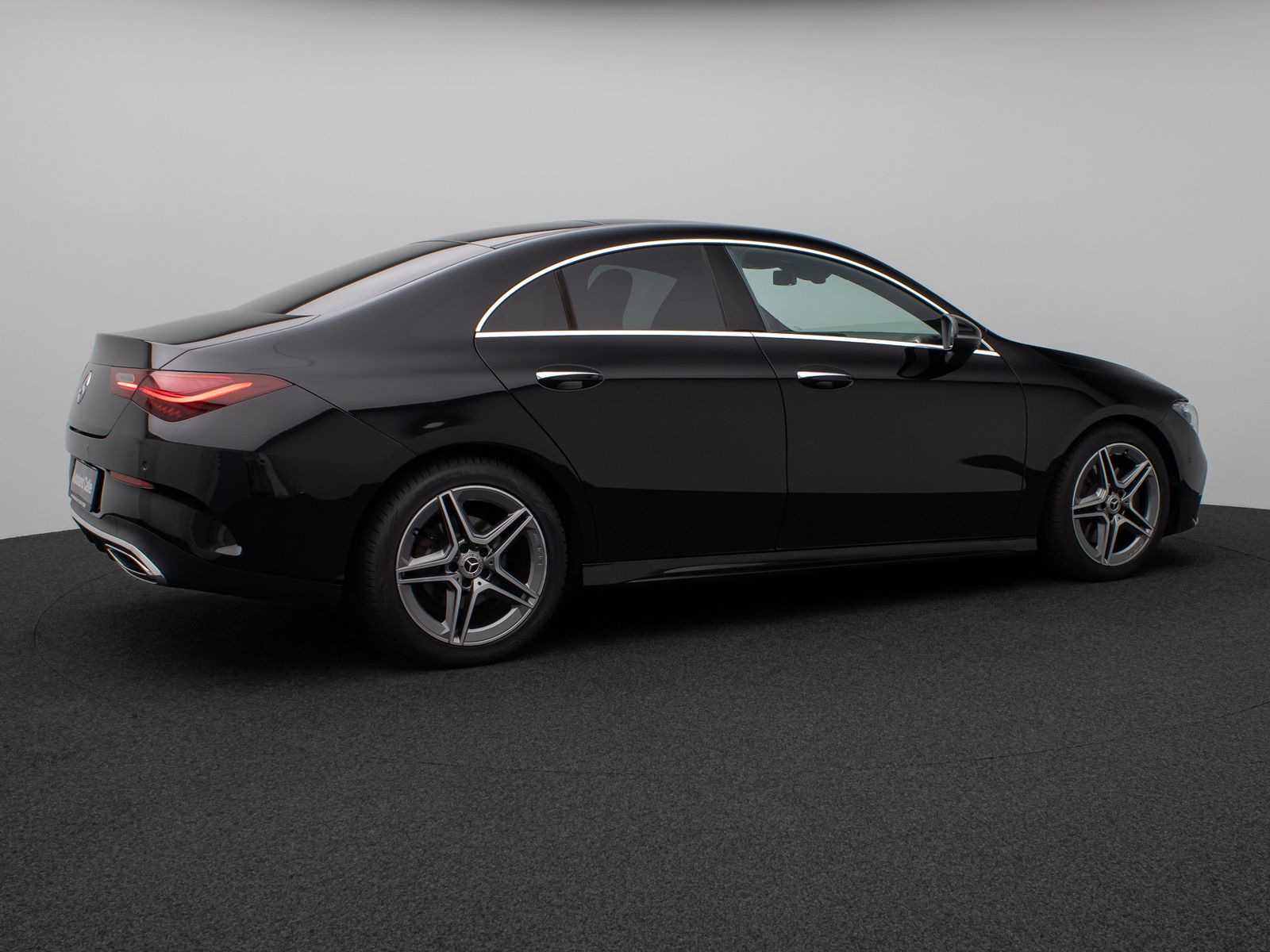 Fahrzeugabbildung Mercedes-Benz CLA 200d AMG Line Panorama 360°Lenkrhzg Komfort