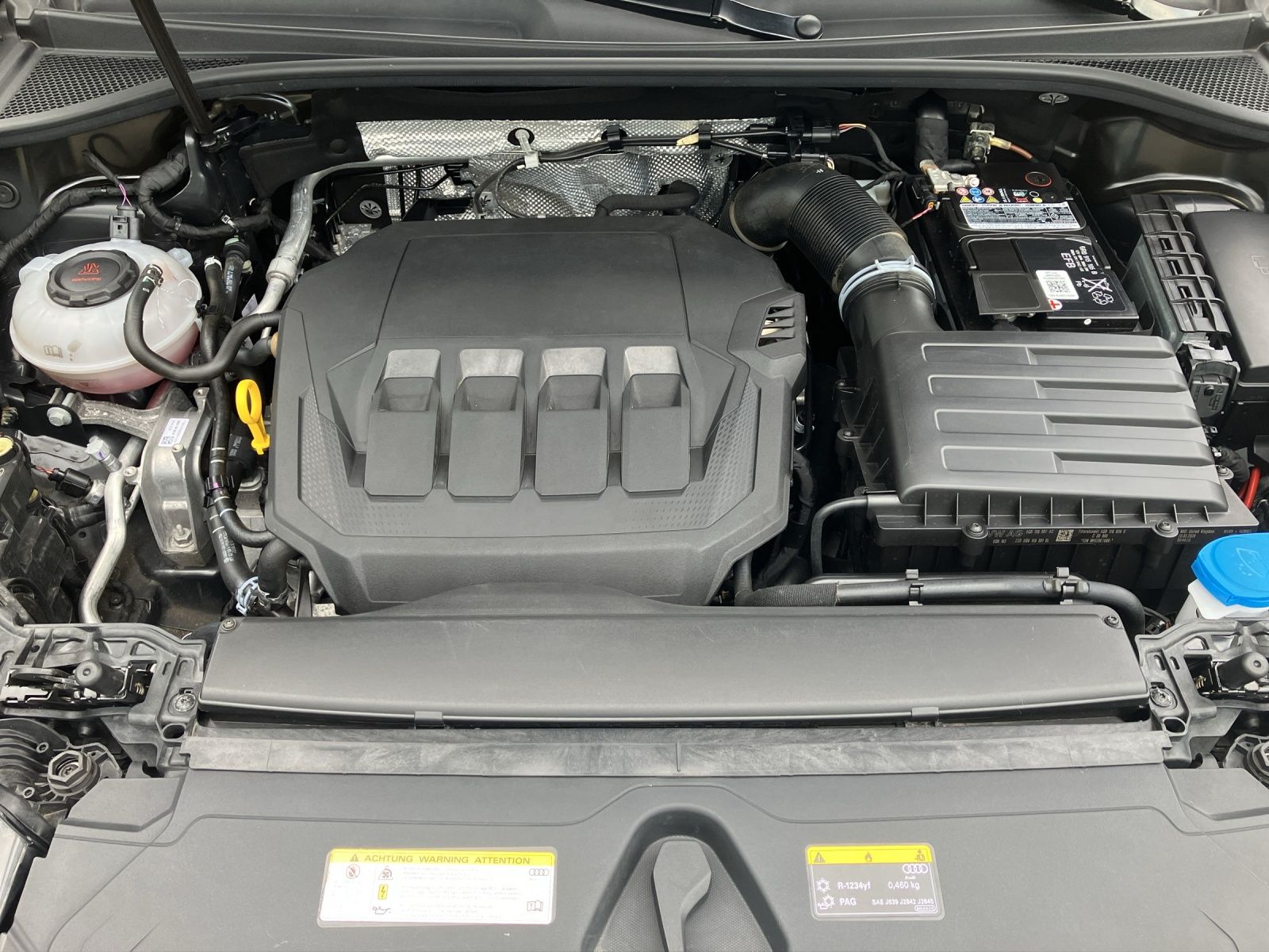 Fahrzeugabbildung Audi Q3 Sportback 45 TFSI quattro S line LED virtual