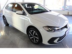 Fahrzeugabbildung Volkswagen Polo Life,4x Einparkhilfe,Leichtmetallräder,Navi