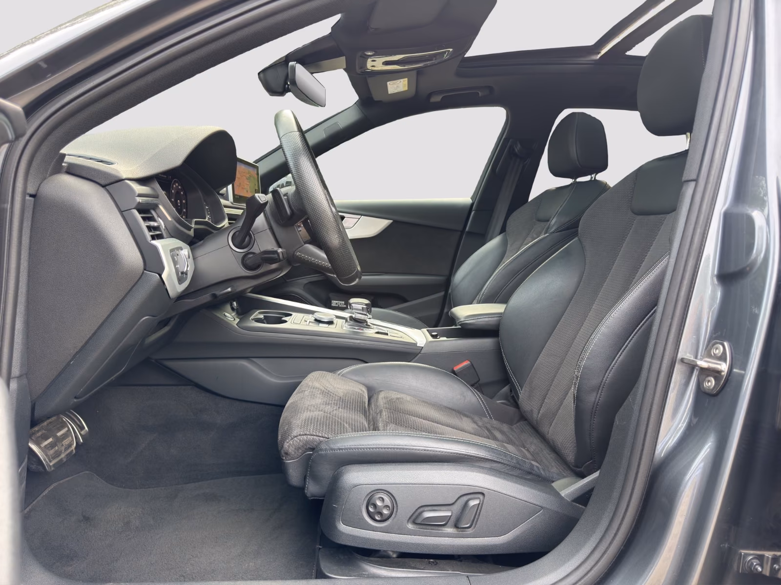 Audi A4 Avant quattro sport 2.0 * 252 PS * S-Tronic *