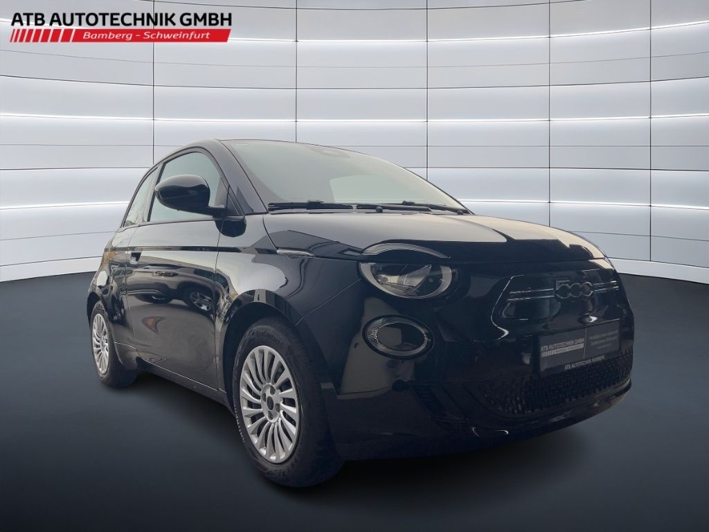 Fahrzeugabbildung Fiat 500e Keyless Go Tempomat DAB+ CarPlay LED Navi