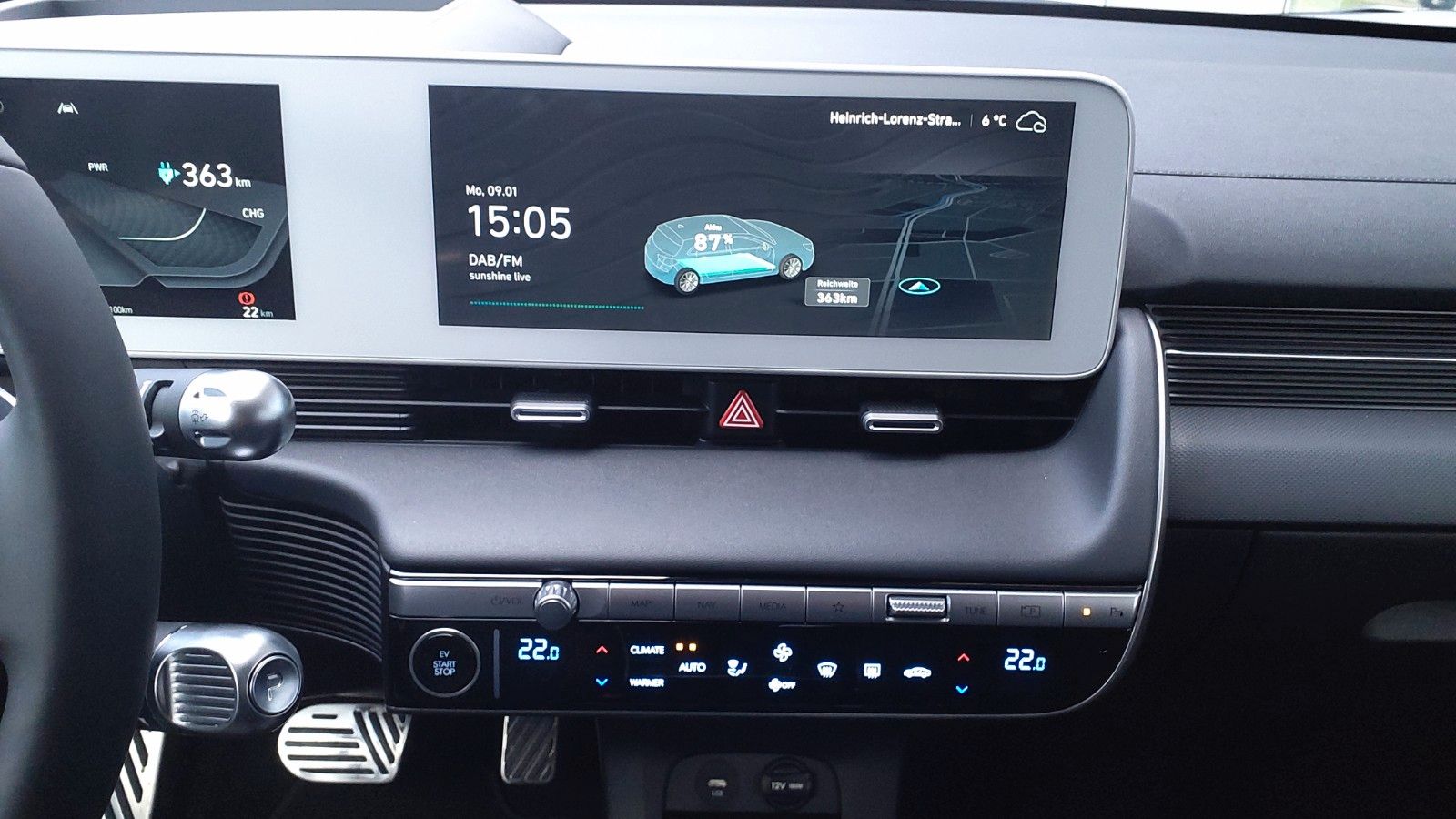 Fahrzeugabbildung Hyundai IONIQ 5 4WD 77,4 UNIQ Assist & Relax-P. 20"Alu