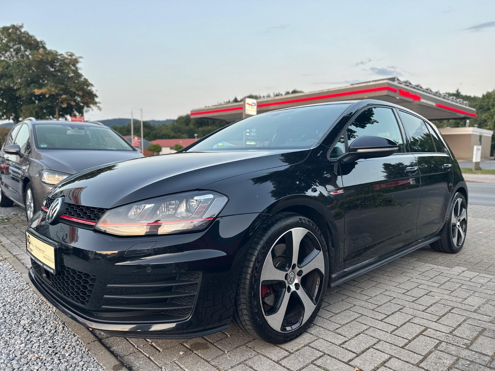 Volkswagen Golf VII Lim. GTI BMT I DSG I 8-fach I