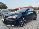 Volkswagen Golf VII Lim. GTI BMT I DSG I 8-fach I - Volkswagen Golf: 8 GTI