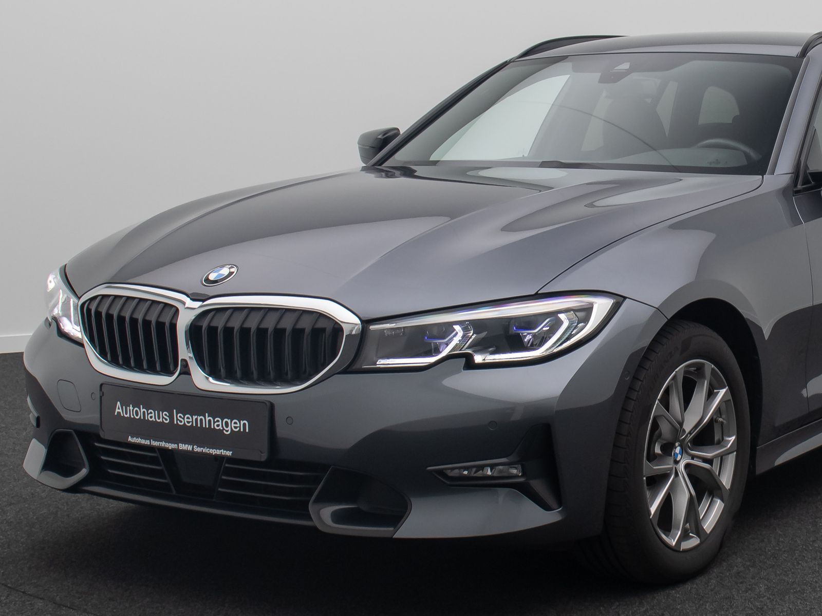 Fahrzeugabbildung BMW 320d xD Sport Line Laser DAB HiFi 360°Standheizu