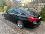 BMW 520i , STANDHEIZUNG, Memory, TV, Head Up, Kamera - BMW 520 mit Benzin-Antrieb: Limousine, Automatik