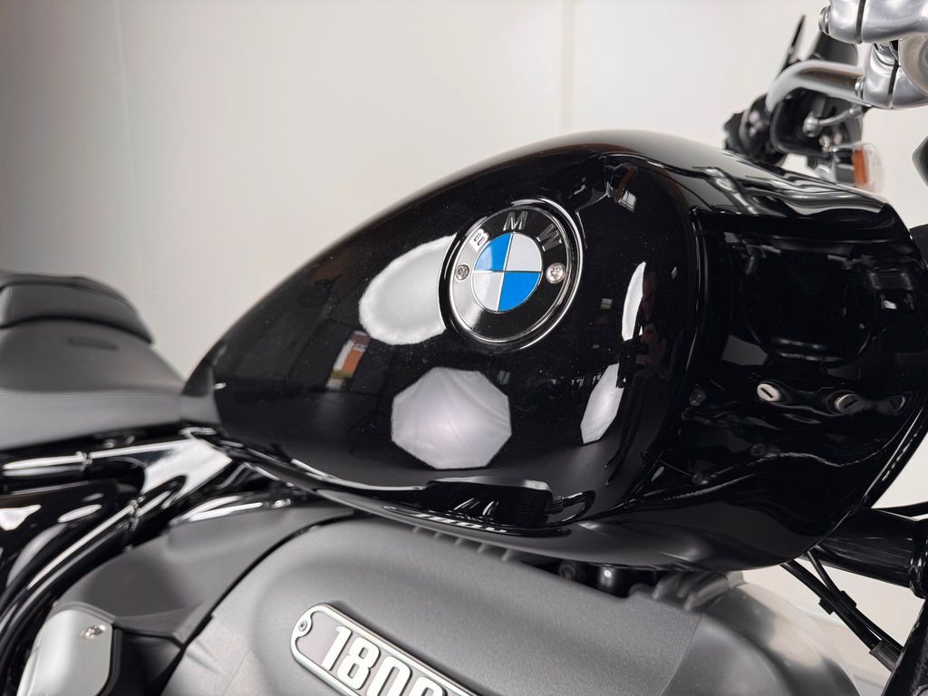 Fahrzeugabbildung BMW R18 *NEUWERTIGER ZUSTAND *BLACKSTORM