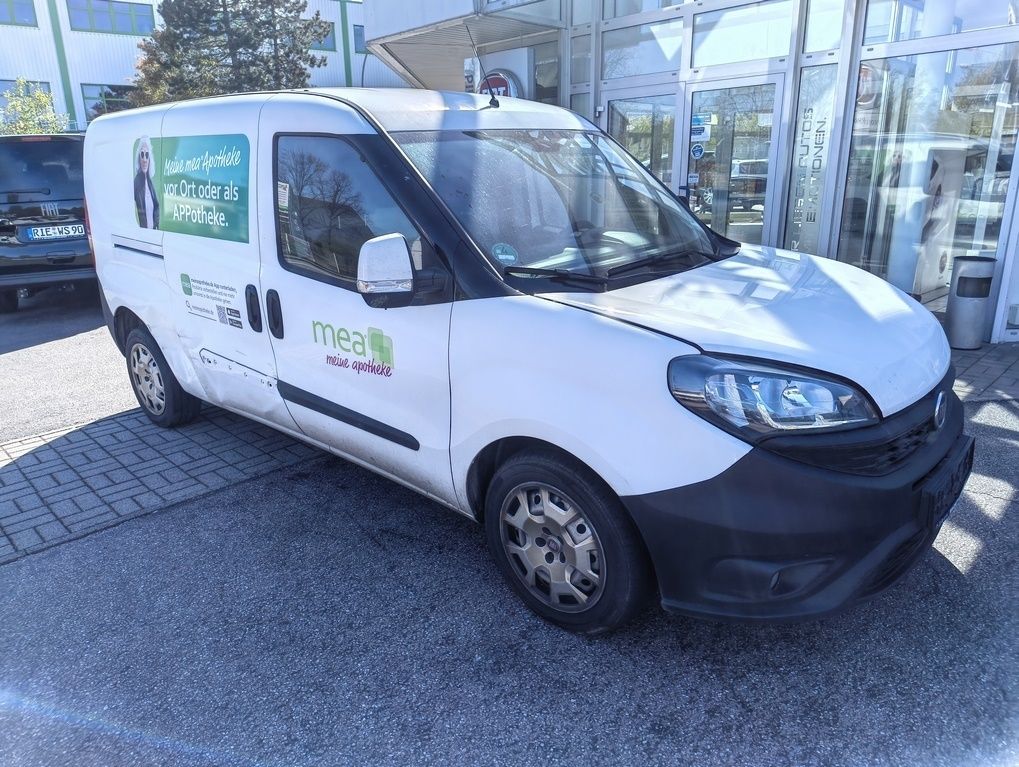 Fahrzeugabbildung Fiat Doblo Cargo 1.6 Mjet SX Maxi Pharma Mobil