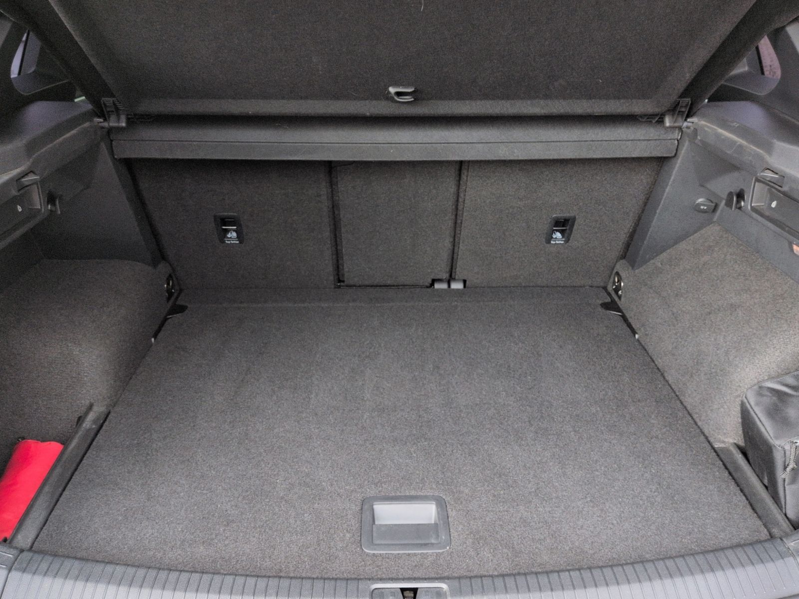 Tiguan 2.0 TSI DSG 4MOTION R-LINE NAVI+LED+SHZ