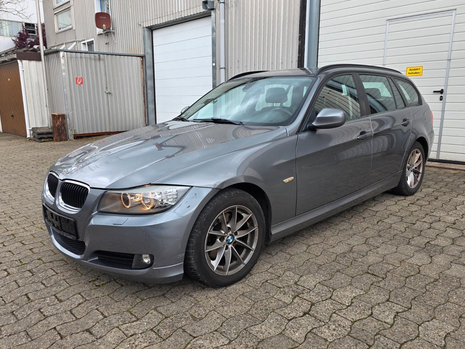 BMW 318, 2010