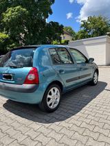 Renault Clio II Dynamique 1.2 16v - Renault Clio aus 2002: 1.2