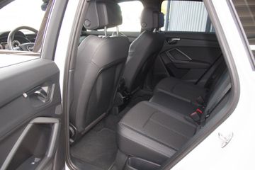 Audi Q3 45 TFSI e S-Line NAVIOPT-BLACKLED