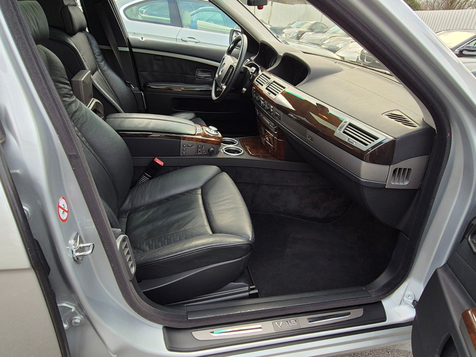 Fahrzeugabbildung BMW 760Li A/Erstlack/Orig. km/Ausnahmezustand