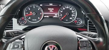 Volkswagen Touareg - 11