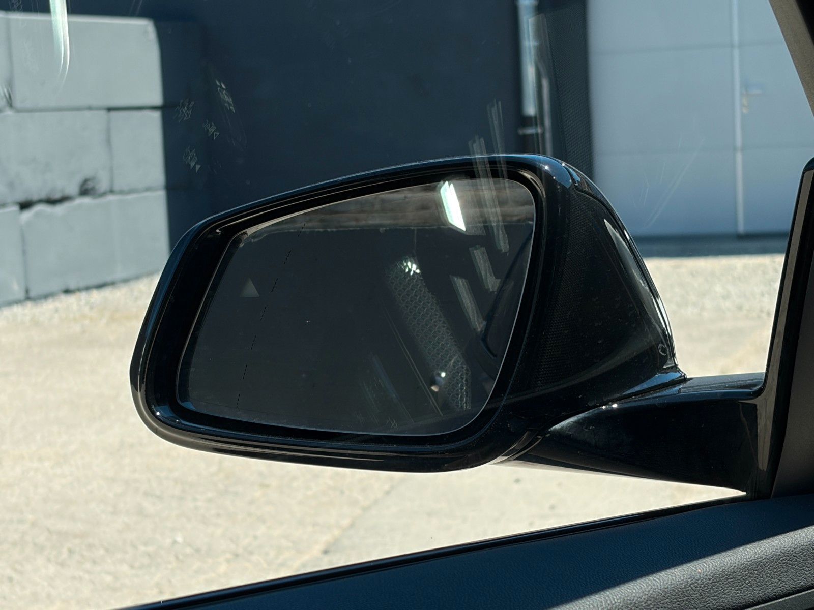 Fahrzeugabbildung BMW M135i xDrive Shadow Alcantara KZG CAM HiFi HuD