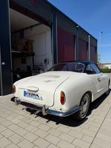 Volkswagen Karmann Ghia - weiße Volkswagen Karmann Ghia