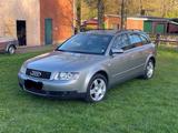Audi A4 B6 Kombi Avant Liebhaberfahrzeug - Audi A4 aus 2001: Kombi