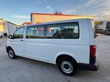 Volkswagen T6 Kombi lang 9-Sitzer Klima, PDC, NAVi - Volkswagen T6 Kombi in Leipzig
