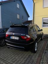 BMW X3 3.0d - - BMW X3 aus 2005 mit Diesel-Antrieb