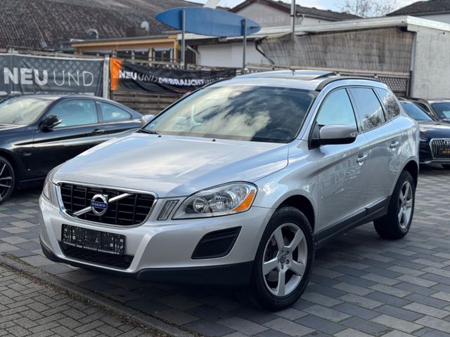 Volvo XC60 Kinetic AWD/LED/Pano/Automatik/Leder