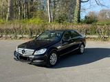 Mercedes-Benz C 220 CDI BlueEFFICIENCY ELEGANCE ELEGANCE - Mercedes-Benz C 220: Elegance