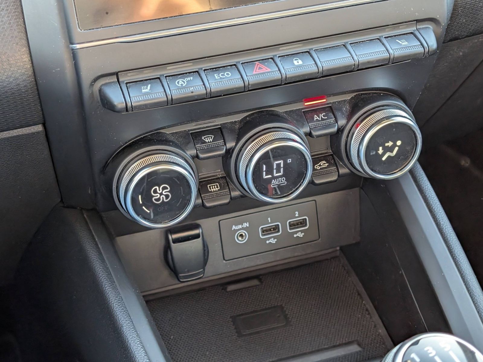 RENAULT Clio TCe 100 Intens Navi SHZ Kamera – Bild 16