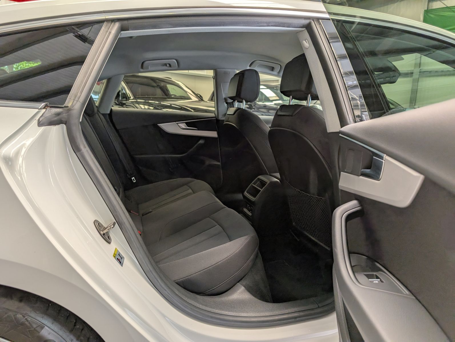 Fahrzeugabbildung Audi A5 40TDI S-tronic LED Sport-Sit SHz PDC Navi AHK