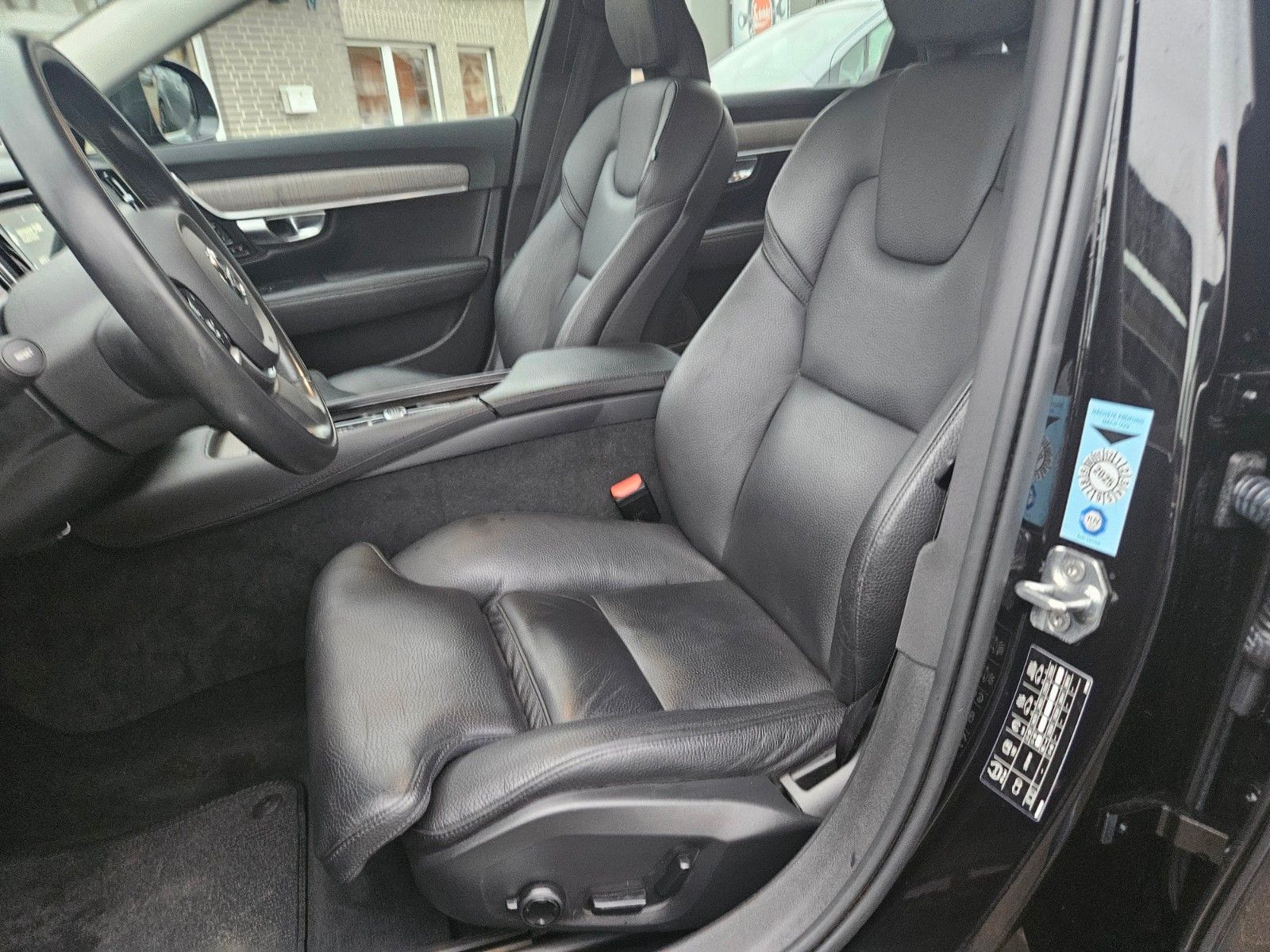 Volvo V90 Cross Country Pro AWD AHK LED LEDER XENIUM foto 13